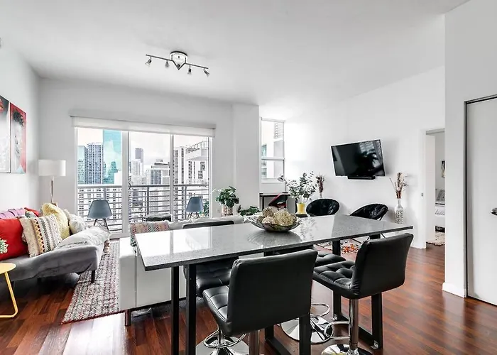 Stylish 2Br Apt In Downtown City View 3208