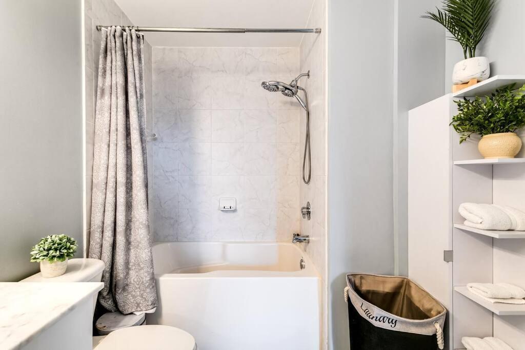 Stylish 2br Apt In Downtown City View 3208 Apartment