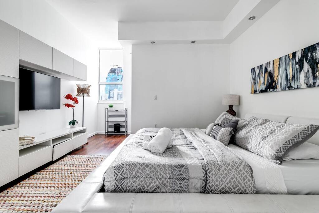 Stylish 2br Apt In Downtown City View 3208
